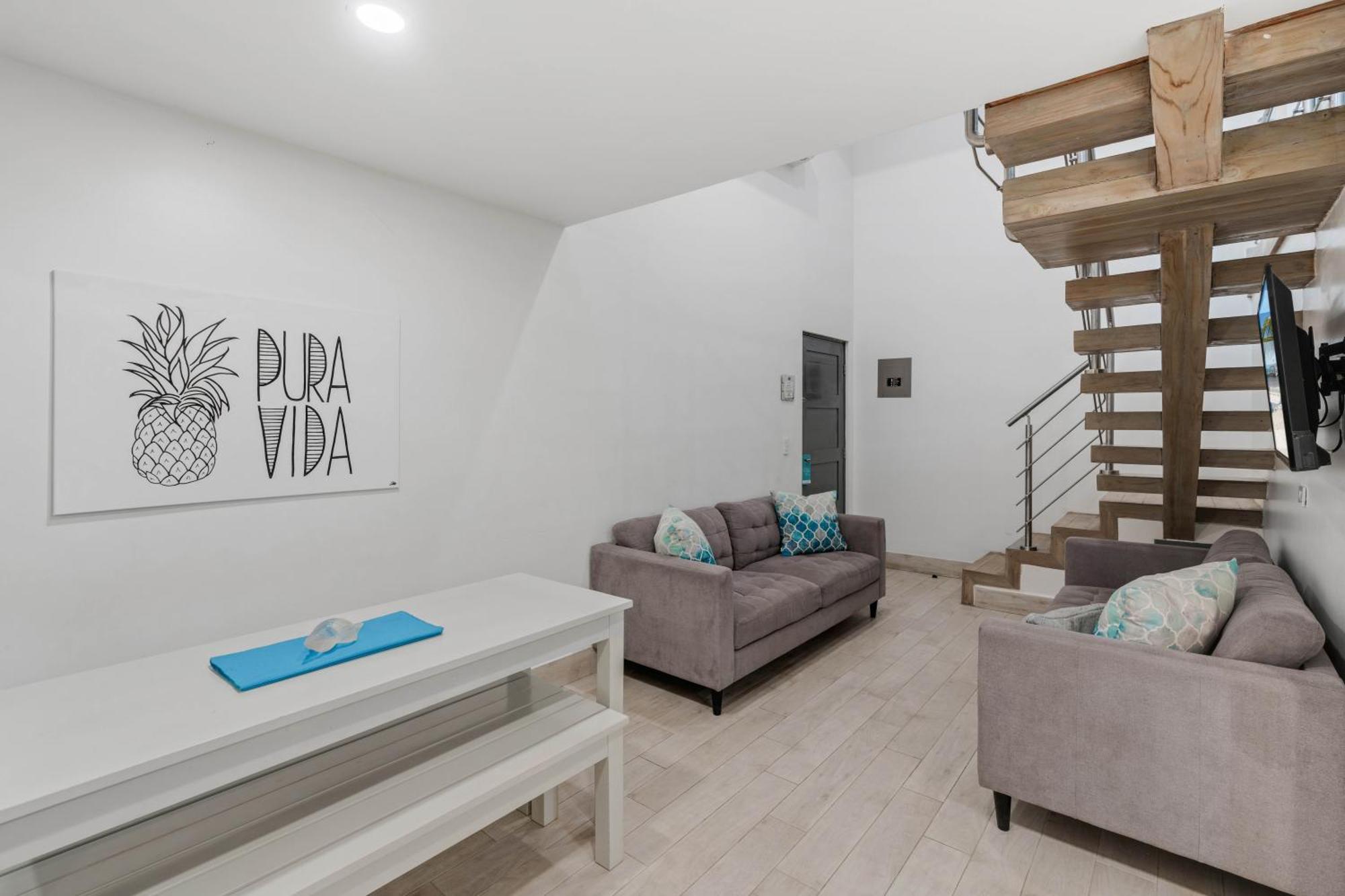 Iguana Surf Camp Hotel Tamarindo Luaran gambar