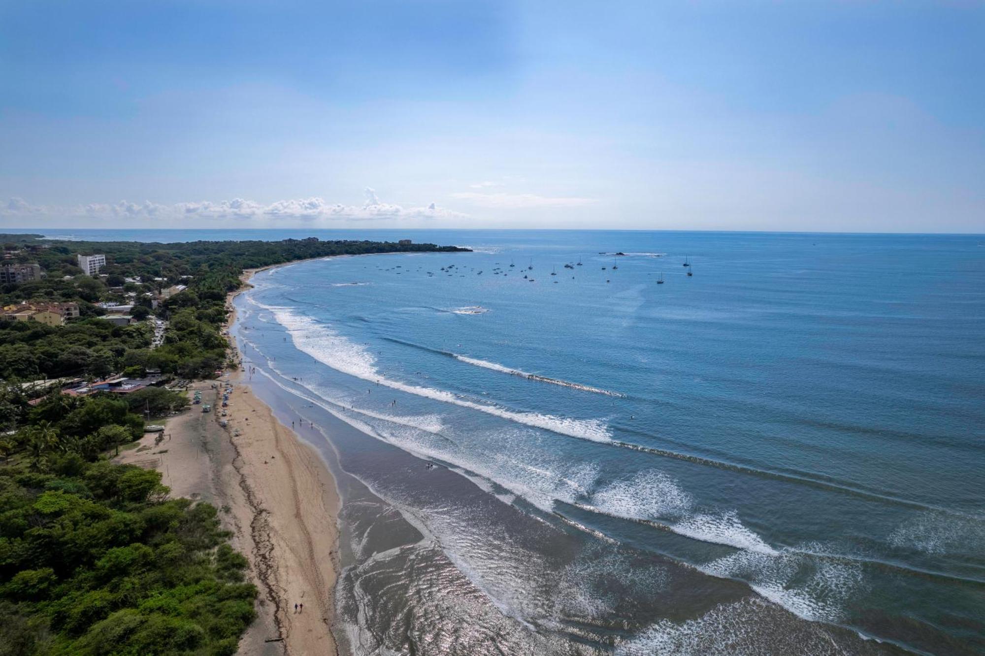 Iguana Surf Camp Hotel Tamarindo Luaran gambar